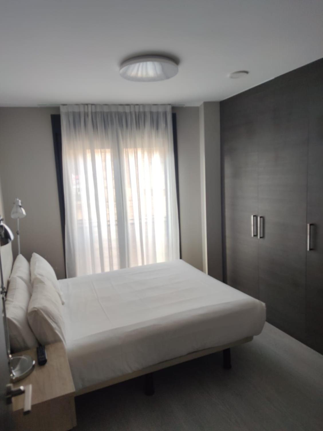 Eh - Apartamentos Heroismo Сарагоса Екстериор снимка